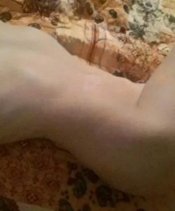 Воплоти свои фантазии со мной и позволь себе насладиться безудержными эмоциями. У меня есть что-то особенное для каждого — от ласковых объятий до интригующих ролевых игр. Я знаю, как доставить настоящее удовольствие и умею угодить даже самым изысканным вкусам. Я опытная и умелая в своем деле, готовая предложить тебе самое незабываемое приключение. Мы можем провести время в тихой и роскошной обстановке моего уюта в центре Москвы или я могу подарить тебе море удовольствия, приехав к тебе в гости. Мои фото настоящие, и я уверена, что перед тобой открывается настоящая профессионалка своего дела. Заходи в мой мир удовольствия, и ты будешь возвращаться ко мне снова и снова. В Москве я живу, в Москве тебя жду! 🌟🔥💋 Ясмина